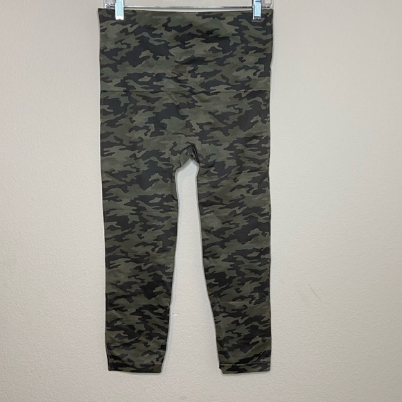 Spanx camo 2x crop legging - Picture 2 of 3